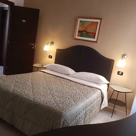 La Crisalide * Formia